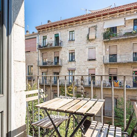 Apt 5 Limon Girona Luaran gambar