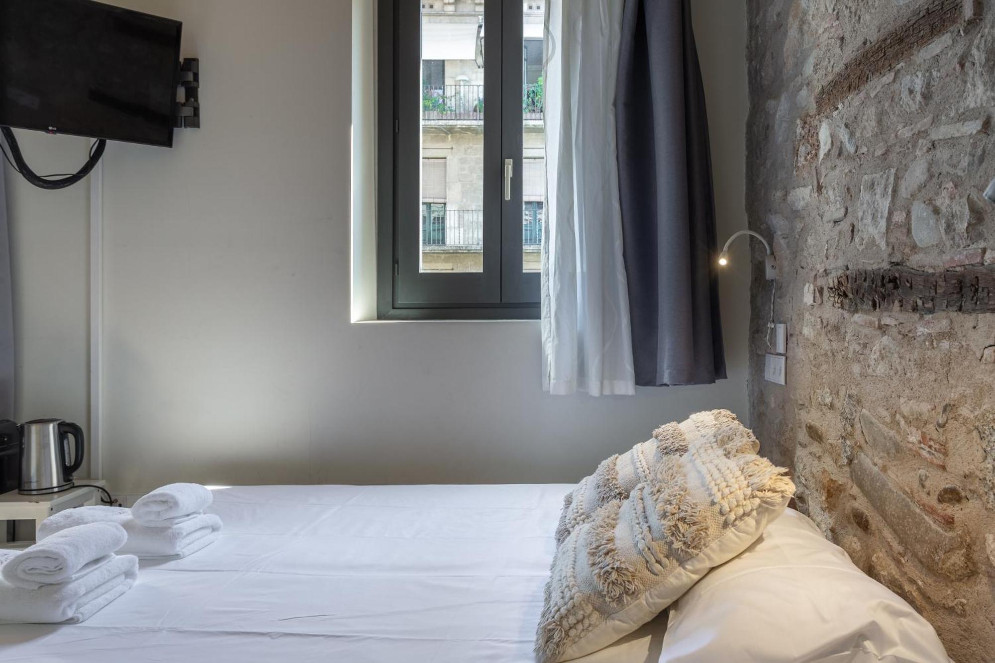 Apt 5 Limon Girona Luaran gambar