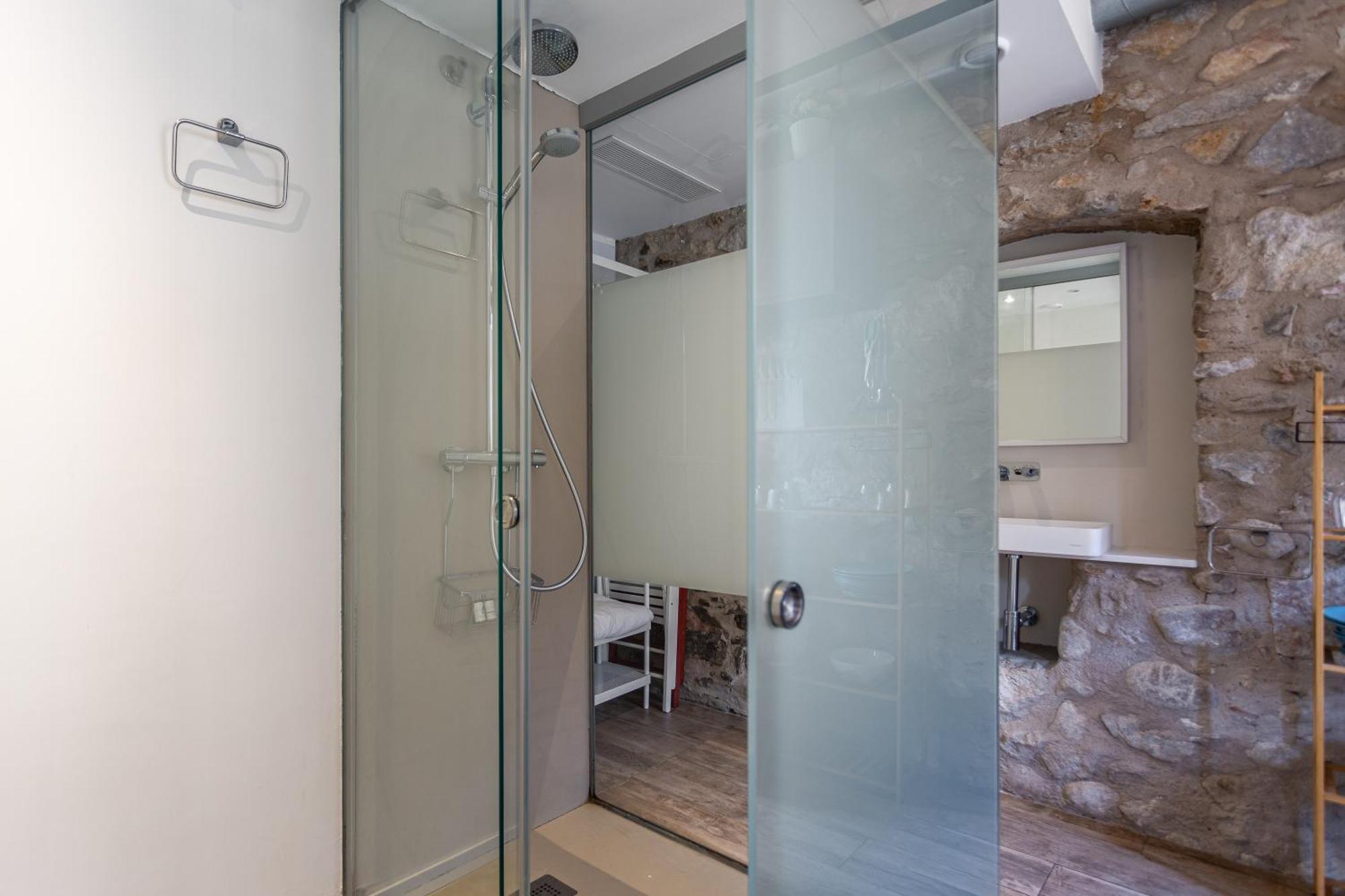 Apt 5 Limon Girona Luaran gambar
